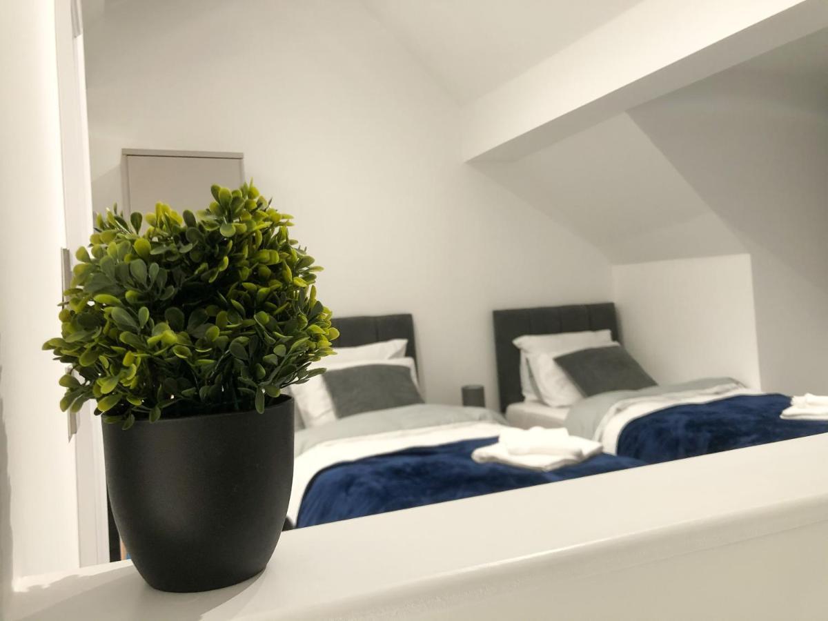 10Min To City - Free Parking - Private Studio - Contractor Friendly Manchester Exteriér fotografie