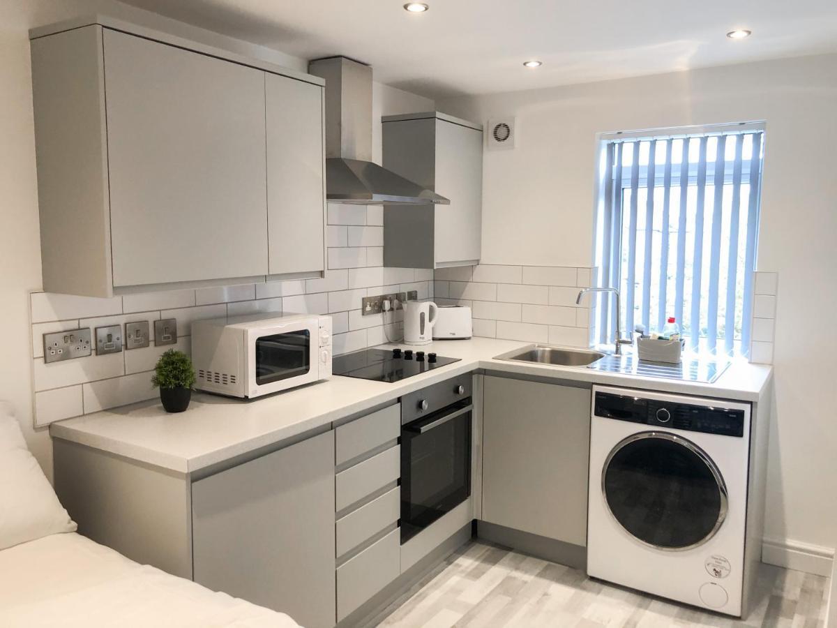 10Min To City - Free Parking - Private Studio - Contractor Friendly Manchester Exteriér fotografie